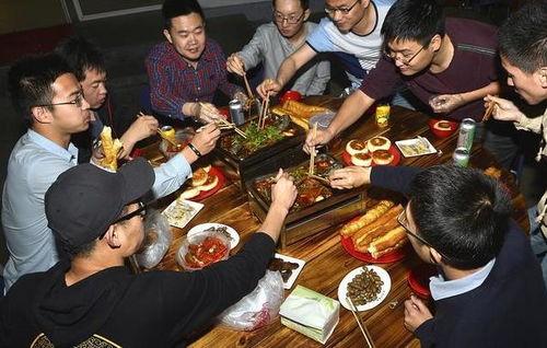 夜宵吃不完娱乐圈吃瓜录屏,娱乐圈吃瓜录屏盘点精彩瞬间